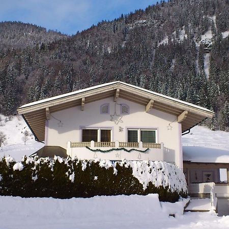 Villa Rupert Und Jasmin Hauser Sankt Ulrich am Pillersee Luaran gambar