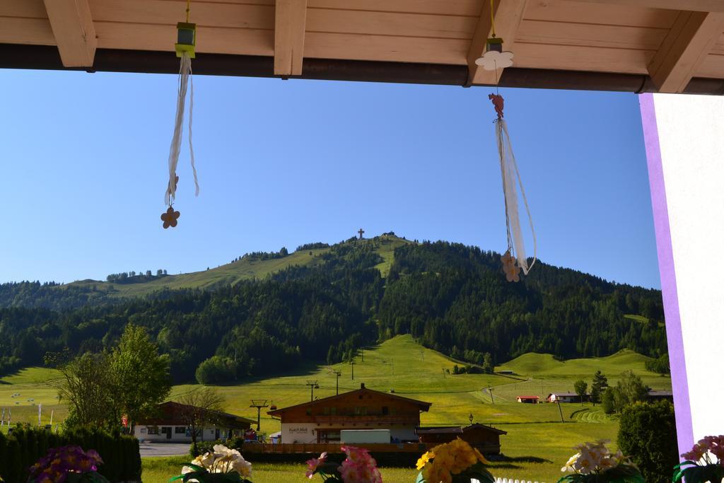Villa Rupert Und Jasmin Hauser Sankt Ulrich am Pillersee Bilik gambar
